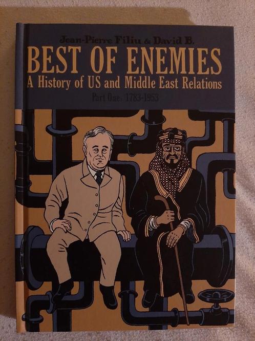 Best of Enemies: US & Middle East History - Engelstalig, Boeken, Strips | Comics, Zo goed als nieuw, Eén comic, Amerika, Ophalen of Verzenden
