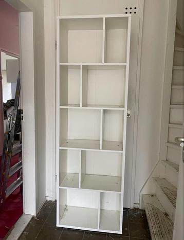 Witte Boekenkast met Vakken