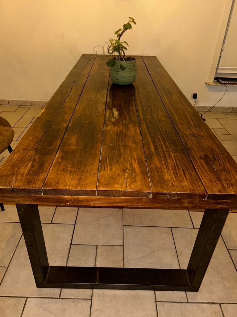 Grote houten tafel met gietijzeren poten, Ophalen of Verzenden, Zo goed als nieuw, Rechthoekig, 200 cm of meer