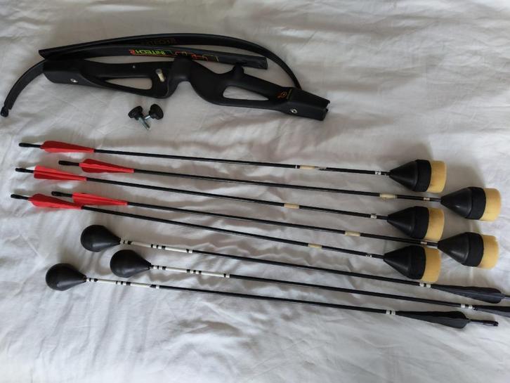 Geologic Boog + pijlen, Sport en Fitness, Handboogschieten, Gebruikt, Overige typen, Ophalen of Verzenden