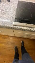 Complete keuken met inbouwapparatuur en natuurstenen blad, Huis en Inrichting, Keuken | Complete keukens, Ophalen, Gebruikt, Overige kleuren