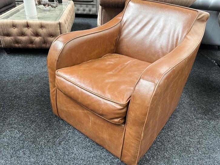 Chesterfield Maarssen !! Chesterfield fauteuil – camel leder, Huis en Inrichting, Fauteuils, Gebruikt, Leer, Ophalen