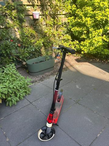 OXELO STEP MID9 rood beschikbaar voor biedingen
