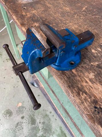 Bankschroef beschikbaar voor biedingen