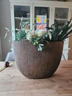 Grote stenen pot met kunstplanten, Huis en Inrichting, Woonaccessoires | Vazen, Ophalen, Zo goed als nieuw, Steen