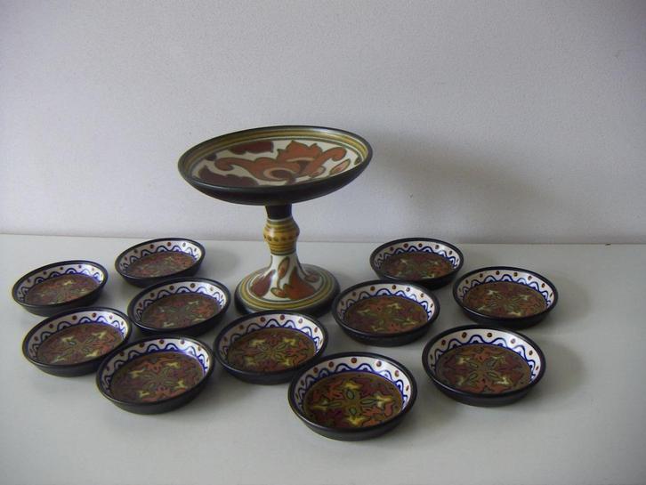 Zuid Holland Gouda plateel keramiek tazza met schaaltjes., Antiek en Kunst, Antiek | Keramiek en Aardewerk, Ophalen of Verzenden