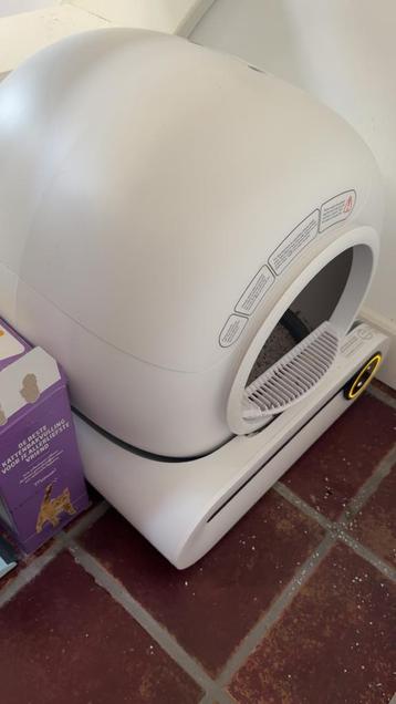 Automatische kattenbak beschikbaar voor biedingen