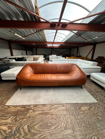 Cognac kleur design bank Jess bankstel XL Z.G.A.N. beschikbaar voor biedingen