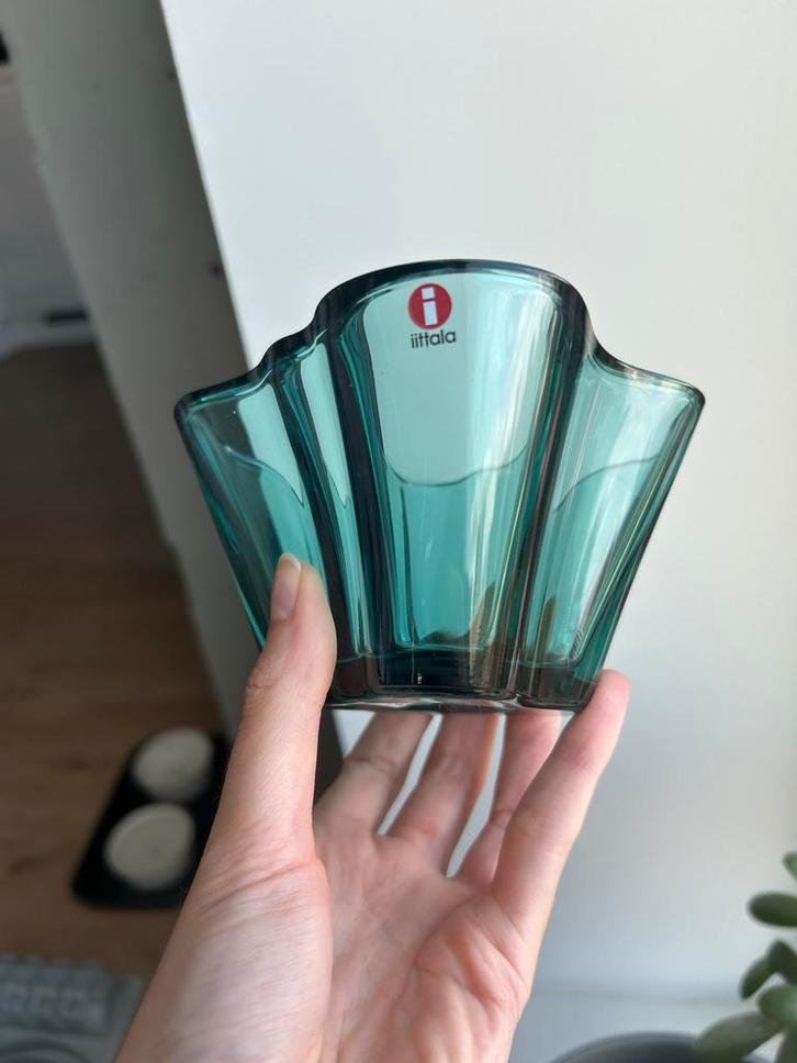 Iittala Aalto bowl 75 mm Sea Blue with box, Huis en Inrichting, Woonaccessoires | Schalen en Manden, Zo goed als nieuw, Schaal