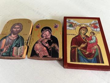 Twee fraaie  Griekse religieuse  miniatuur iconen  beschikbaar voor biedingen