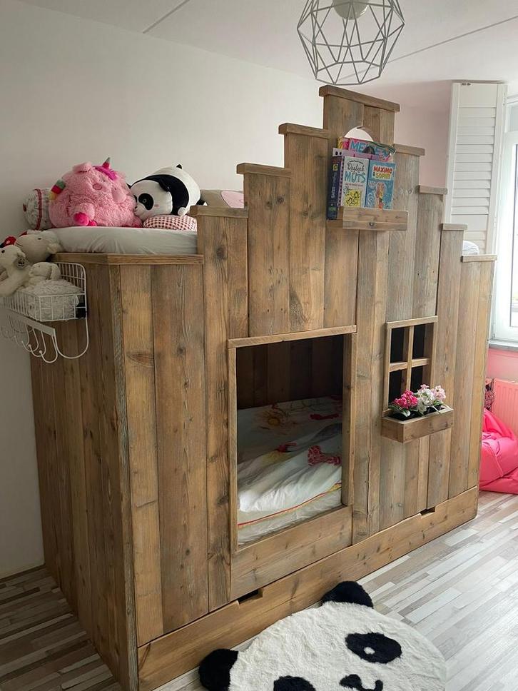 Leuk stapelbed + kast, Kinderen en Baby's, Kinderkamer | Stapelbedden en Hoogslapers, Gebruikt, Stapelbed, Ophalen