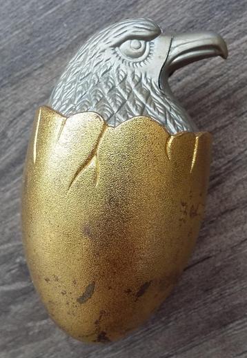 Vintage Metalen Gas Aansteker Adelaar Vogel Ei Vogelei beschikbaar voor biedingen
