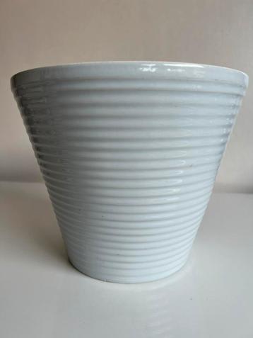 Vintage XL ADCO Bloempot Lichtblauw Ribbel Ø21 Jaren 60 beschikbaar voor biedingen