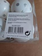 Witte kerstballen met glitter stip, Evora, Onbekend, Nieuw, Ophalen of Verzenden