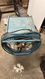 Compressor, Huvema, op wielen, 220v, Doe-het-zelf en Verbouw, 6 tot 10 bar, Ophalen of Verzenden, Zo goed als nieuw, Minder dan 200 liter/min