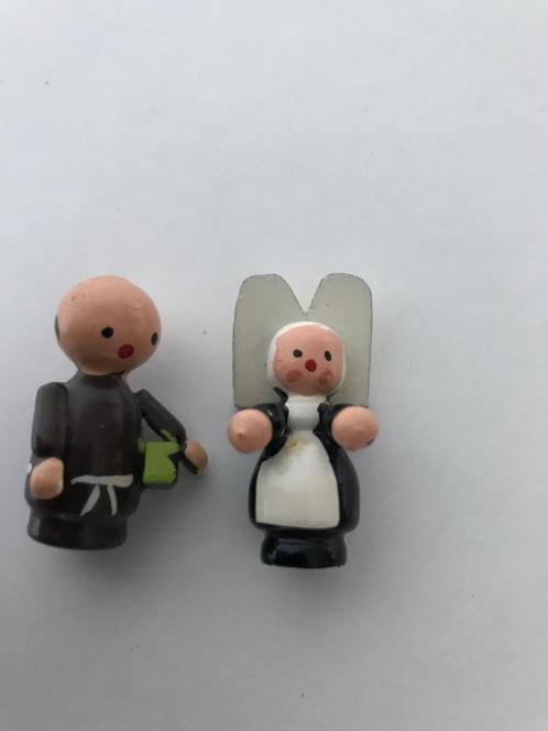 Letterbak figuren Pater en Non.       Nijntje, Verzamelen, Beelden en Beeldjes, Zo goed als nieuw, Ophalen