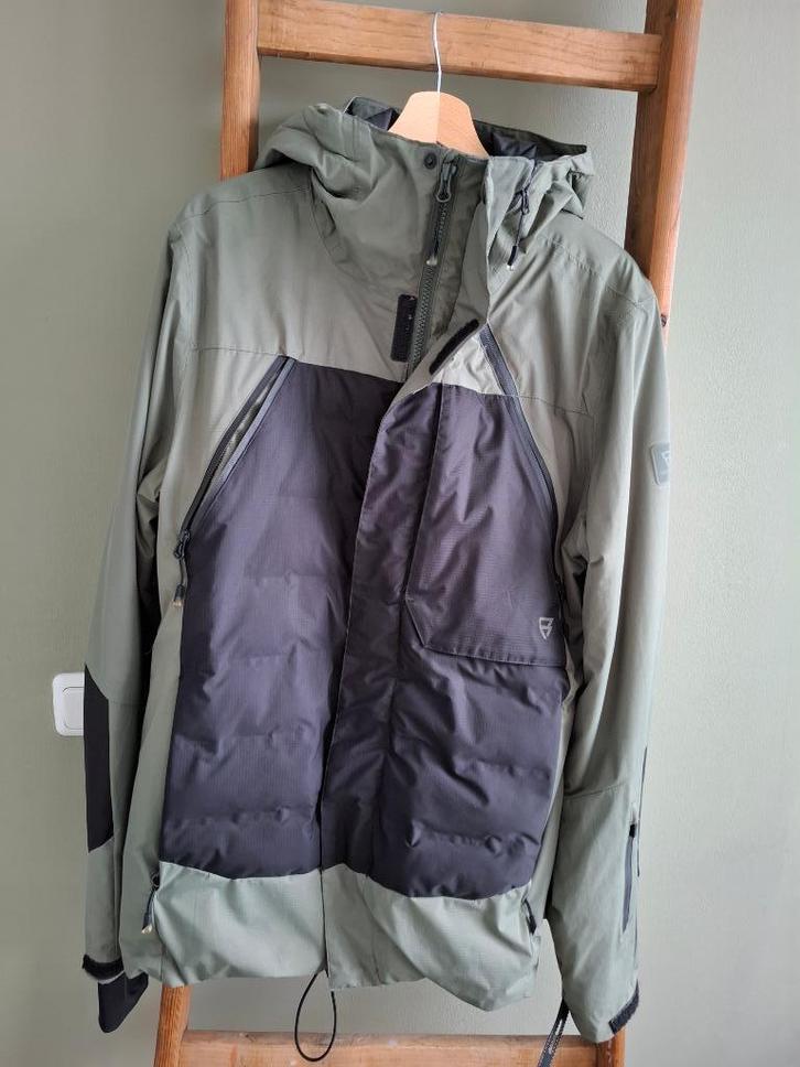 Brunotti Heren warme winter jas / ski jas zgan maat M, Kleding | Heren, Wintersportkleding, Zo goed als nieuw, Overige typen, Maat 48/50 (M)