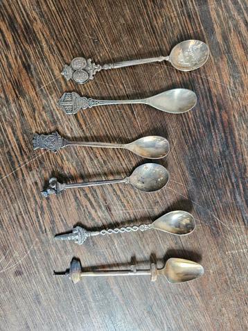Verzameling Vintage Souvenir Lepels beschikbaar voor biedingen