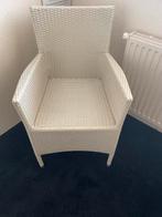 Wicker stoelen wit samen €30, Ophalen