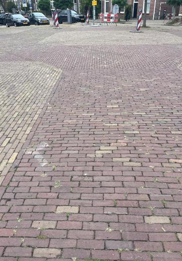 gebruikt oud gebakken dikformaten rood paars genuanceerd beschikbaar voor biedingen