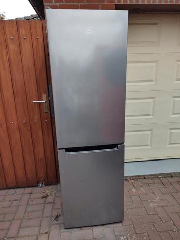 Indesit koelvries combinatie klasse D No Frost beschikbaar voor biedingen