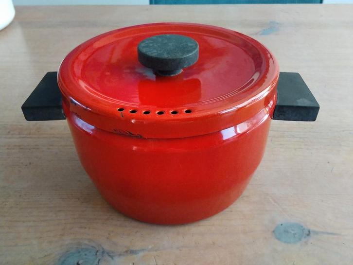 Finel Arabia Finland Kaj Franck emaille pan rood #1, Huis en Inrichting, Keuken | Potten en Pannen, Gebruikt, Overige materialen