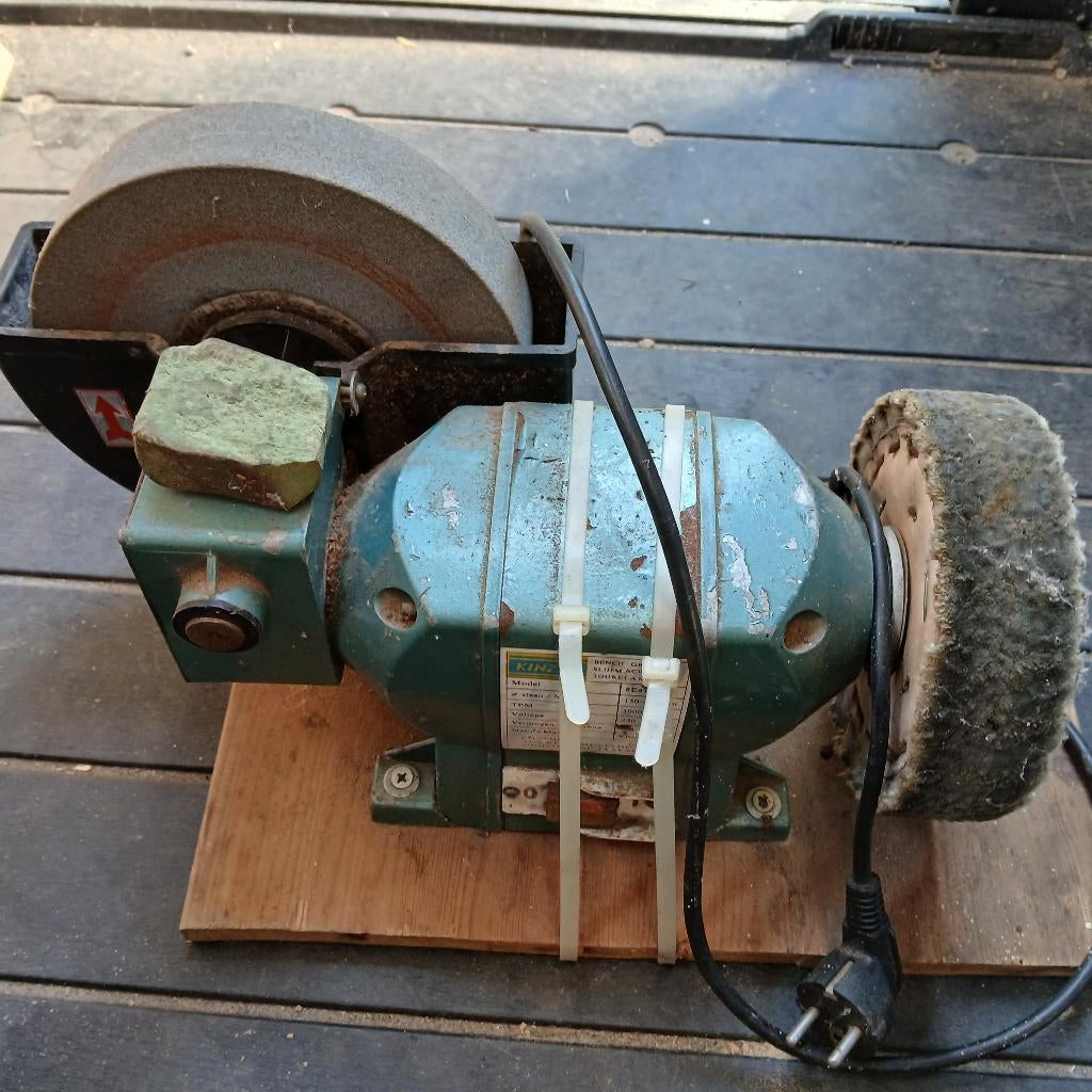Waterslijper, slijpmachine, Ophalen, Gebruikt, 700 tot 1000 watt, Werkbankslijpmachine