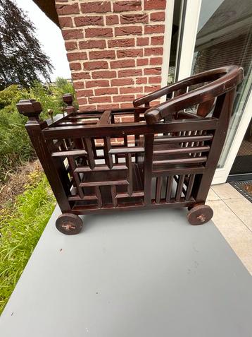 Antieke Chinese Stoel op Wielen 1890 beschikbaar voor biedingen