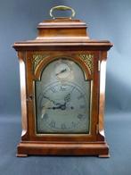 Engelse tafelklok met spillegang, Antiek en Kunst, Antiek | Klokken, Ophalen of Verzenden