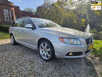 Volvo V70 2.5T Momentum AUTOMAAT/leer beschikbaar voor biedingen