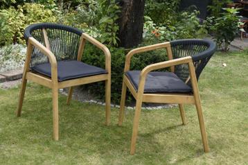 2 charmante design teak tuinstoeltjes samen voor €60,= beschikbaar voor biedingen