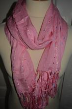 shawl, leuke zacht roze shawl met kleurtjes, Ophalen of Verzenden, Zo goed als nieuw, Sjaal