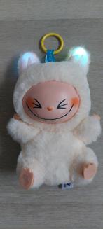 Labubu knuffel met licht en geluid, Ophalen of Verzenden, Zo goed als nieuw, Overige typen