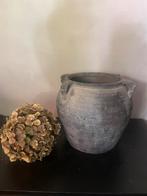 Stenen kruik/ pot met oortjes/ bloempot, Ophalen of Verzenden