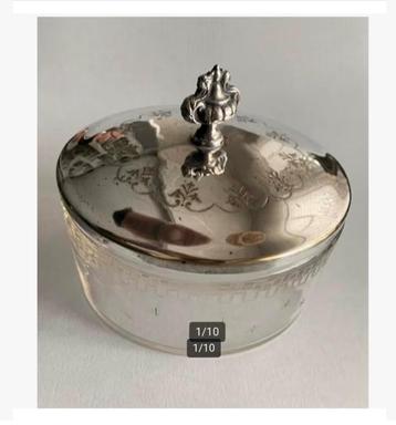 Bonbon schaal, inscriptie 1888, deksel verzilverd, glas bew. beschikbaar voor biedingen