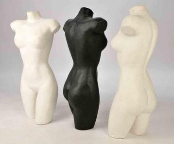 Zeer Oude Dames Torso's beschikbaar voor biedingen