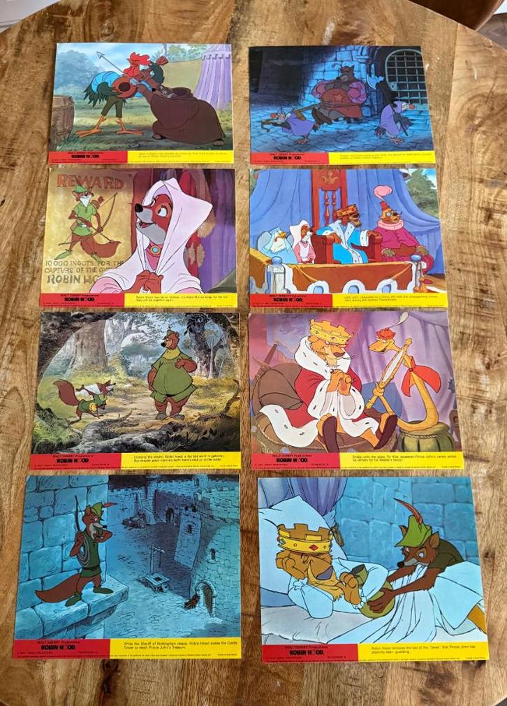 Set van 8 originele Walt Disney Lobby Cards Robin Hood 1973, Verzamelen, Disney, Zo goed als nieuw, Overige typen, Overige figuren