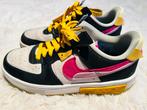 Nike Air Force 1 React - Kleurrijk! Maat 39, Ophalen of Verzenden, Zo goed als nieuw, Zwart, Sneakers of Gympen