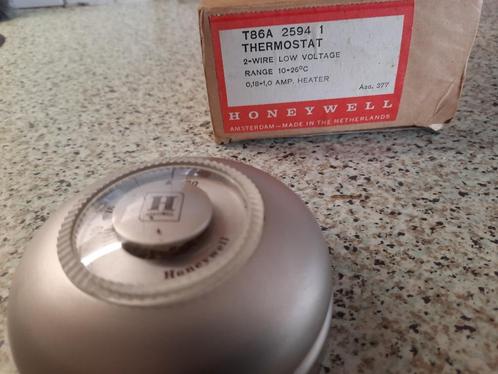 Honeywell thermostaat T86A - Ontworpen door Henry Dreyfuss, Hobby en Vrije tijd, Elektronica-componenten, Nieuw, Ophalen of Verzenden