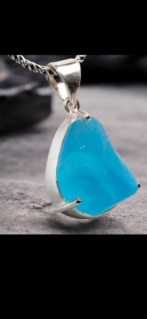 Ruwe Zwitserse Topaas in 925 zilveren hanger, Sieraden, Tassen en Uiterlijk, Kettinghangers, Nieuw, Zilver, Blauw, Overige voorstellingen