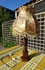 nostalgische schemer lamp met houten voet, Gebruikt, Hout, Ophalen, 75 cm of meer