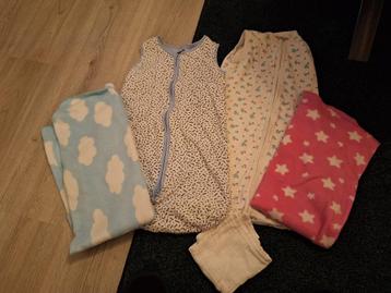 (Poppen-)slaapzakken en kleedjes beschikbaar voor biedingen