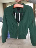 Nikkie groene jas maat 36, Kleding | Dames, Ophalen of Verzenden, Zo goed als nieuw, Maat 36 (S), Groen