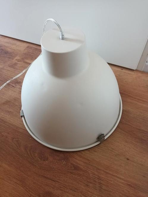 Industriële hanglamp crème wit, Huis en Inrichting, Lampen | Hanglampen, Zo goed als nieuw, Minder dan 50 cm, Glas, Hout, Ophalen of Verzenden
