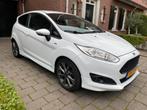 Ford Fiësta 3D 2017 ST-line NAVI CRUISE PDC 17” LM VELG NAP, Voorwielaandrijving, Euro 6, Origineel Nederlands, Handgeschakeld