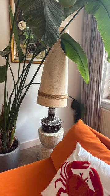 Orginele 70’s lava vloerlamp bruin en beige beschikbaar voor biedingen
