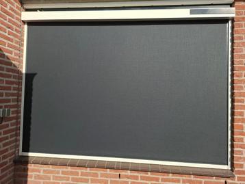 Solar screen donkergrijs NIEUW! beschikbaar voor biedingen