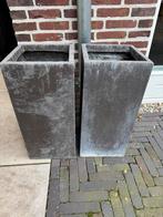 2 Hoge Stenen Plantenbakken - 60cm, Tuin en Terras, Bloempotten, Tuin, Vierkant, Zo goed als nieuw, Beton