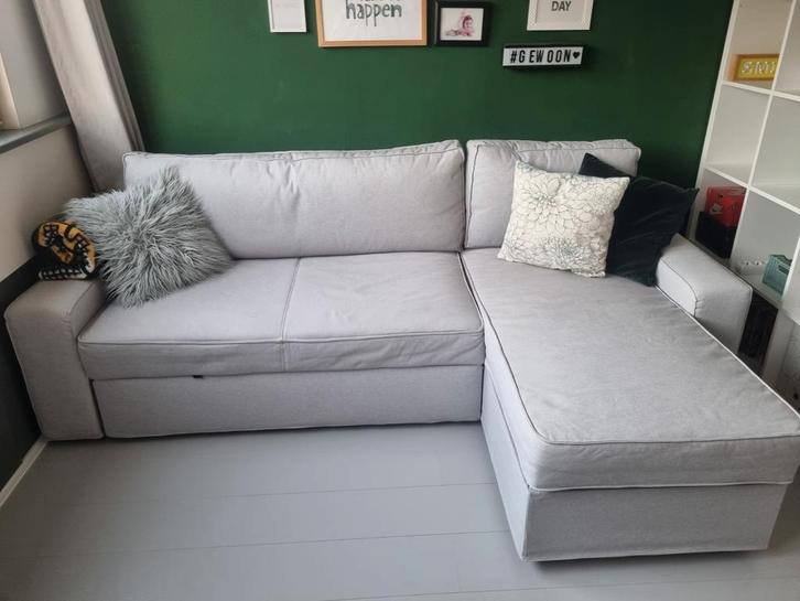 IKEA VILASUND -zeer nette slaap bank met opbergruimte, Huis en Inrichting, Banken | Bankstellen, Zo goed als nieuw, Driepersoons