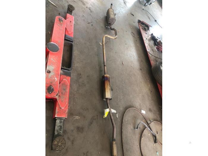 Uitlaat Midden + Einddemper van een Peugeot 2008, Auto-onderdelen, Uitlaatsystemen, Peugeot, Gebruikt, 3 maanden garantie, Ophalen of Verzenden